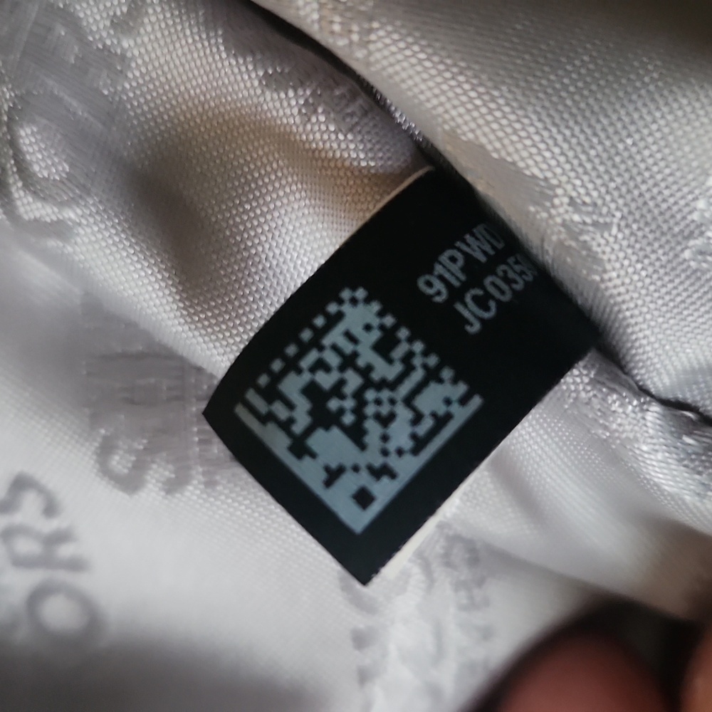 Michael Kors lavender shoulder bag - Picture 8 of 10